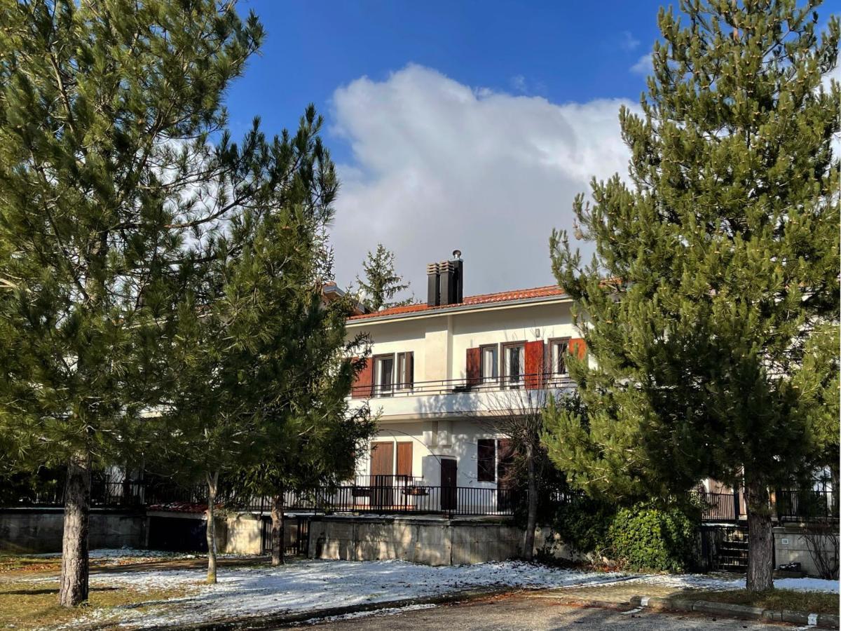 La Grande Casa Di Montagna Villa Castel Di Sangro Esterno foto